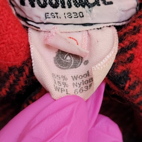 Vintage Woolrich Cutt-off Shirt Small 18x27 Buffalo Plaid - Picture 7 of 10